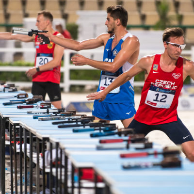 Jan Kuf v závodu mužů na MS v moderním pětiboji - kvalifikace mužů, 11. června 2021 v egyptské Káhiře.